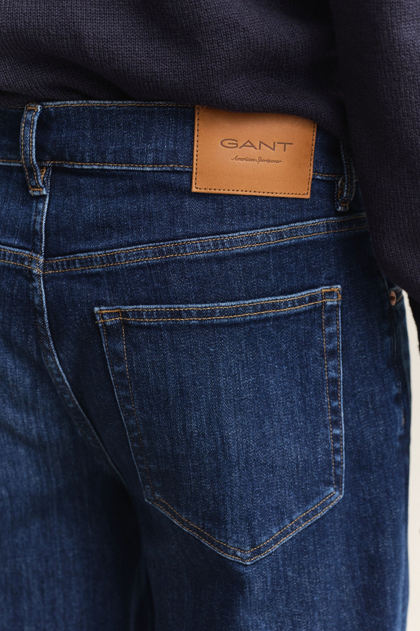 Gant Regular Fit Clean Wash Jeans