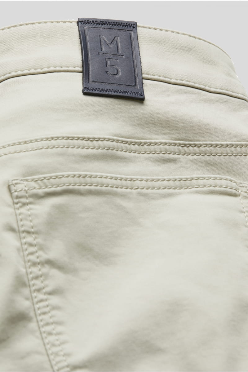 M5 Ivory 5 Pocket Slim Fit Chino